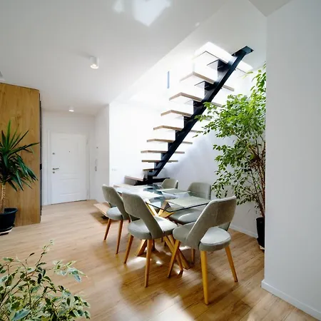 Square Luxury Penthouse * Tirana