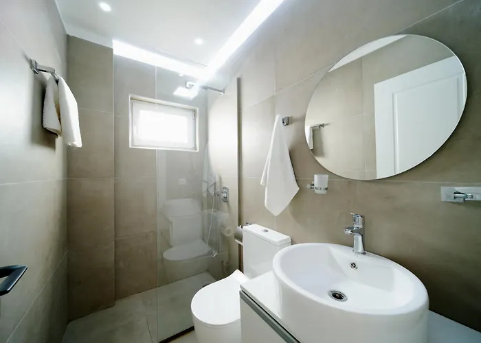 Square Luxury Penthouse