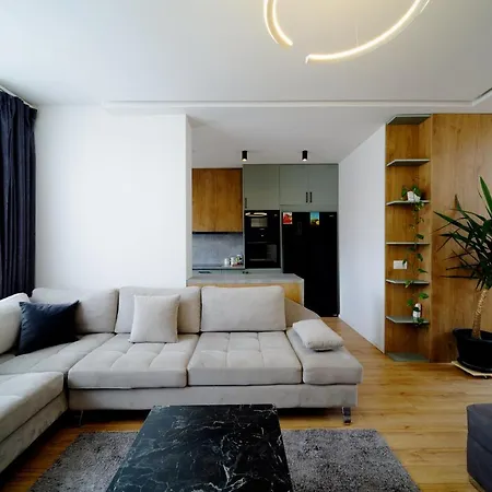 Square Luxury Penthouse *