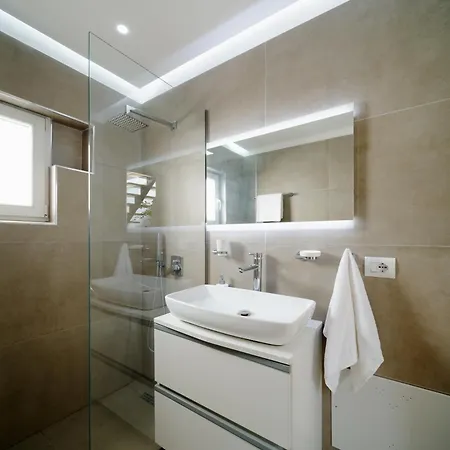 Square Luxury Penthouse Apartment Tirana