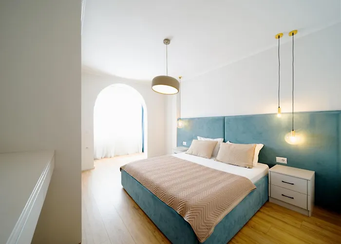 Square Luxury Penthouse