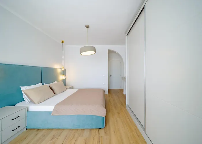 Square Luxury Penthouse *