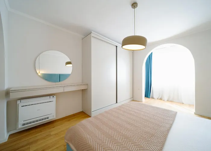 Square Luxury Penthouse