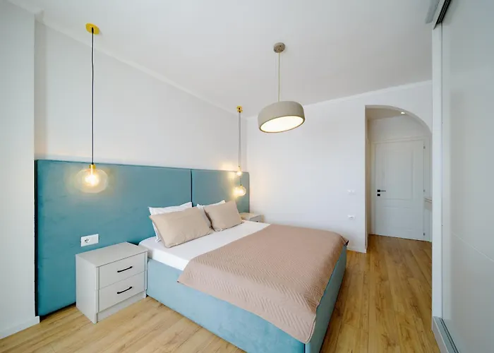 Апартаменты Square Luxury Penthouse *